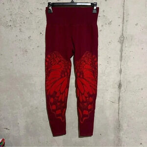 Fabletics sz M Seamless tight Leggings red butterfly 7/8 crop high rise